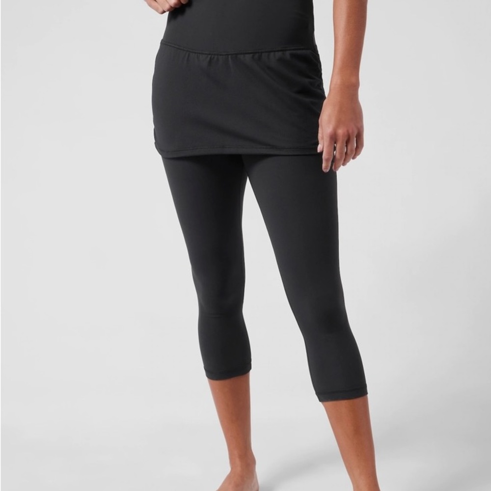 Athleta 2 in 1 Elation capri
